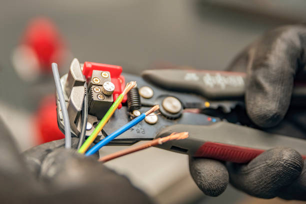 Best Licensed Electrician  in Carrollton, OH